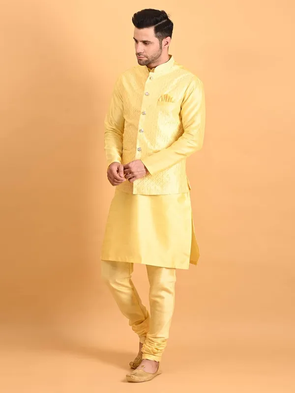 Men's_Silk_Blend_Kurta_Pajama_with_Designer_Ethnic_Nehru_Jacket/Modi_Jacket