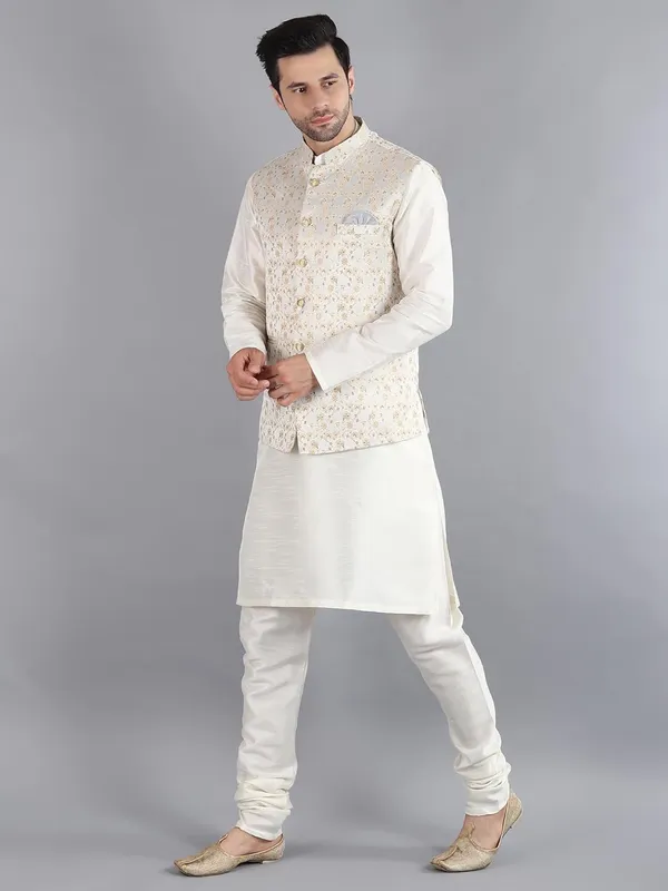 Men's_Silk_Blend_Kurta_Pajama_with_Designer_Ethnic_Nehru_Jacket/Modi_Jacket