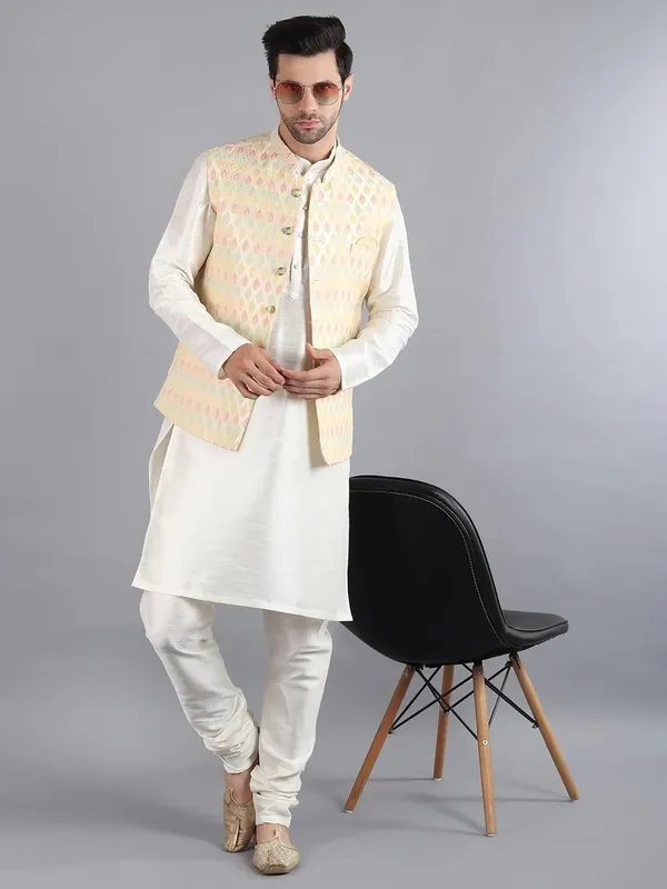 Men's_Silk_Blend_Kurta_Pajama_with_Designer_Ethnic_Nehru_Jacket/Modi_Jacket
