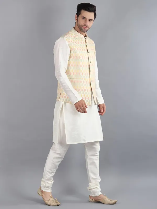 Men's_Silk_Blend_Kurta_Pajama_with_Designer_Ethnic_Nehru_Jacket/Modi_Jacket