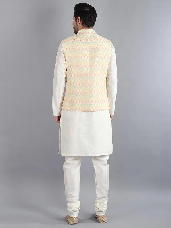 Men's_Silk_Blend_Kurta_Pajama_with_Designer_Ethnic_Nehru_Jacket/Modi_Jacket