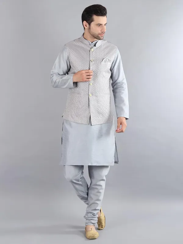 Men's_Silk_Blend_Kurta_Pajama_with_Designer_Ethnic_Nehru_Jacket/Modi_Jacket