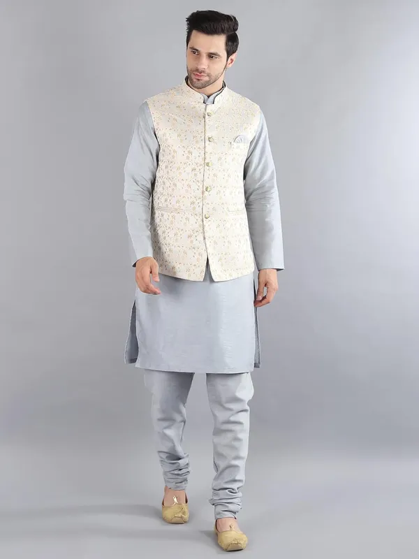 Men's_Silk_Blend_Kurta_Pajama_with_Designer_Ethnic_Nehru_Jacket/Modi_Jacket