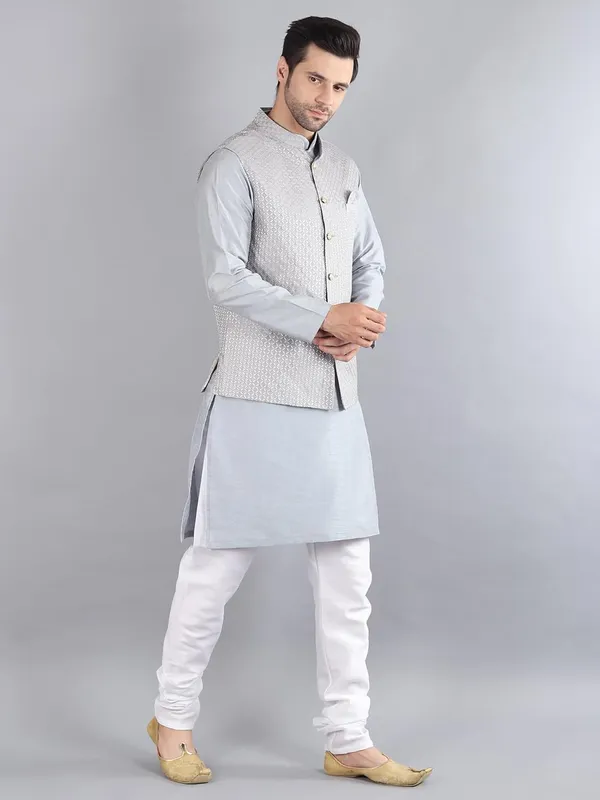 Men's_Silk_Blend_Kurta_Pajama_with_Designer_Ethnic_Nehru_Jacket/Modi_Jacket