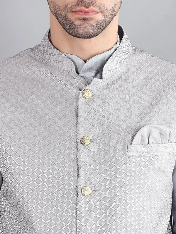 Men's_Silk_Blend_Kurta_Pajama_with_Designer_Ethnic_Nehru_Jacket/Modi_Jacket