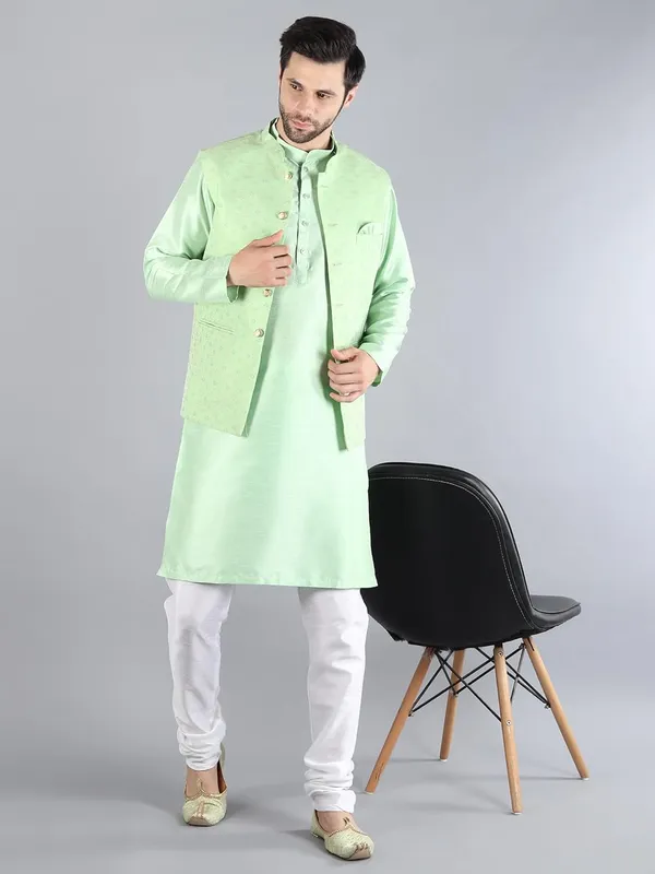 Men's_Silk_Blend_Kurta_Pajama_with_Designer_Ethnic_Nehru_Jacket/Modi_Jacket