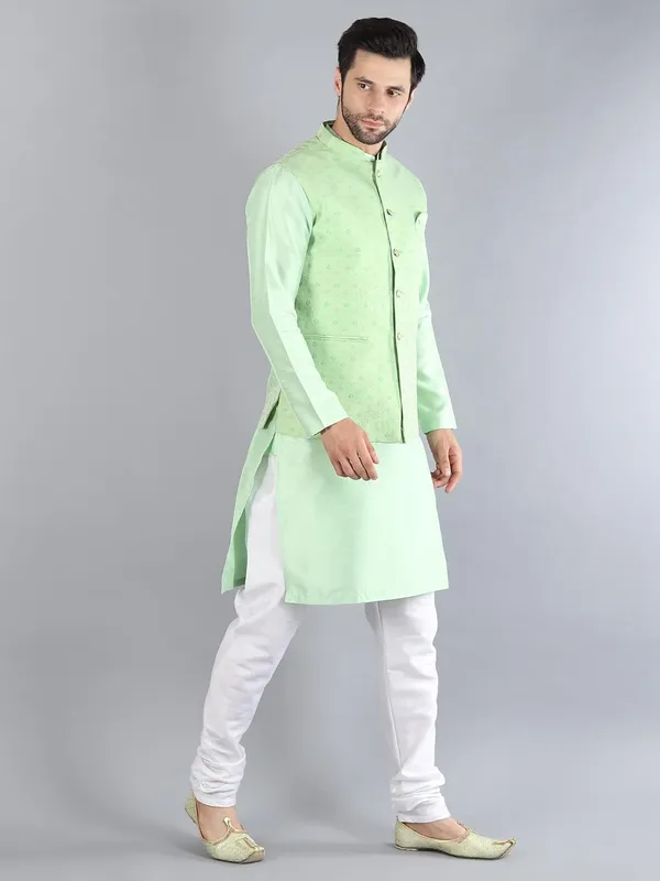 Men's_Silk_Blend_Kurta_Pajama_with_Designer_Ethnic_Nehru_Jacket/Modi_Jacket