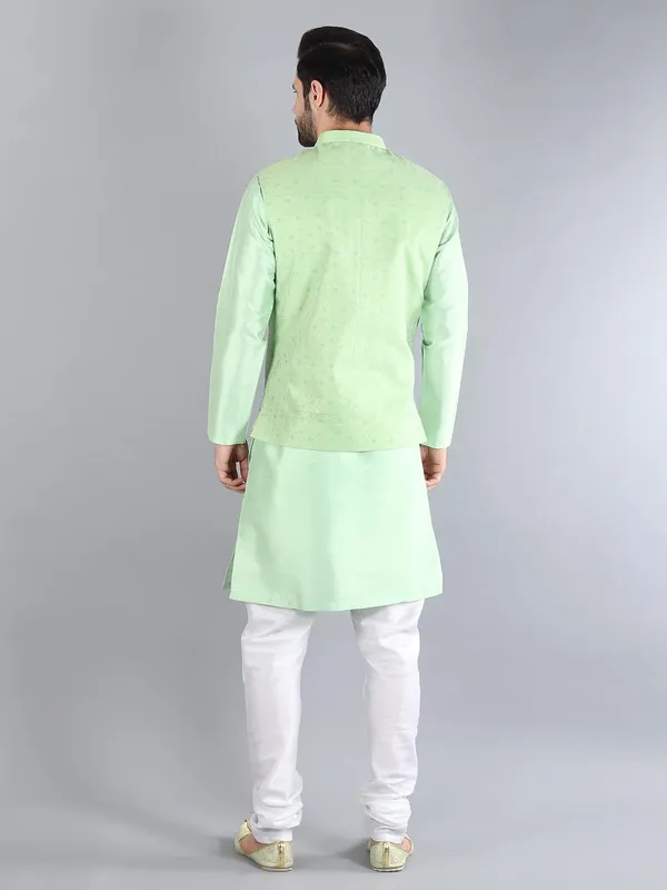 Men's_Silk_Blend_Kurta_Pajama_with_Designer_Ethnic_Nehru_Jacket/Modi_Jacket