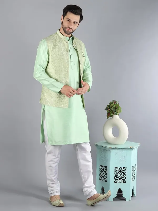 Men's_Silk_Blend_Kurta_Pajama_with_Designer_Ethnic_Nehru_Jacket/Modi_Jacket
