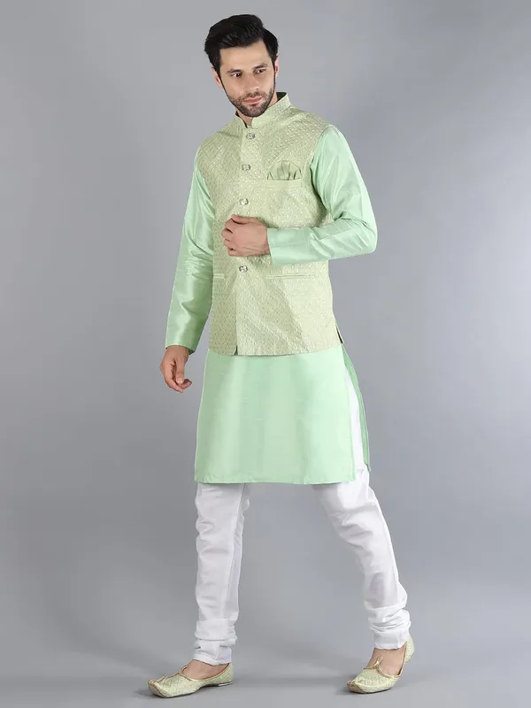 Men's_Silk_Blend_Kurta_Pajama_with_Designer_Ethnic_Nehru_Jacket/Modi_Jacket
