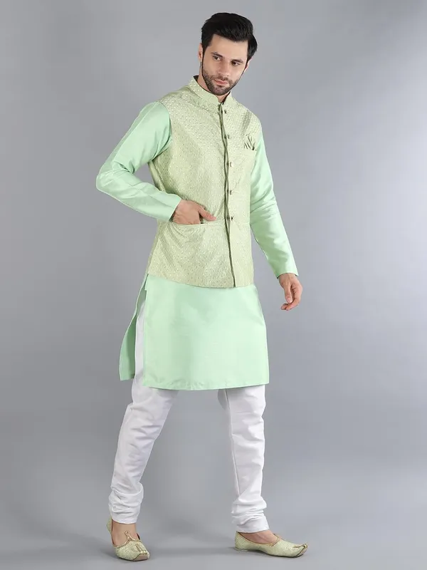 Men's_Silk_Blend_Kurta_Pajama_with_Designer_Ethnic_Nehru_Jacket/Modi_Jacket