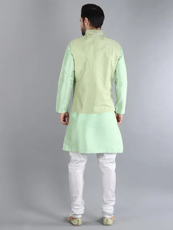 Men's_Silk_Blend_Kurta_Pajama_with_Designer_Ethnic_Nehru_Jacket/Modi_Jacket