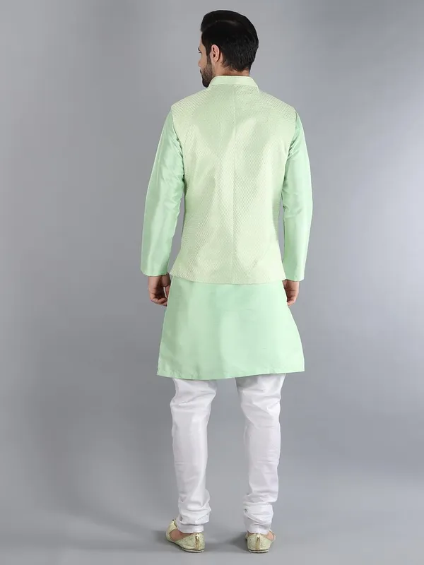Men's_Silk_Blend_Kurta_Pajama_with_Designer_Ethnic_Nehru_Jacket/Modi_Jacket