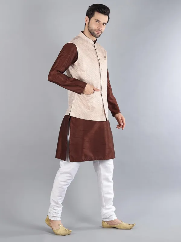 Men's_Silk_Blend_Kurta_Pajama_with_Designer_Ethnic_Nehru_Jacket/Modi_Jacket