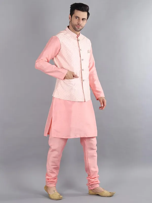 Men's_Silk_Blend_Kurta_Pajama_with_Designer_Ethnic_Nehru_Jacket/Modi_Jacket