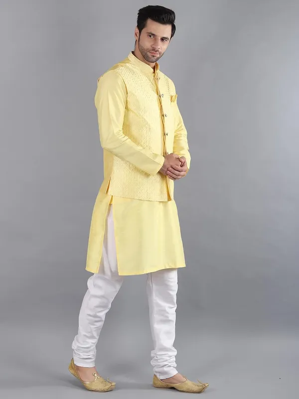 Men's_Silk_Blend_Kurta_Pajama_with_Designer_Ethnic_Nehru_Jacket/Modi_Jacket