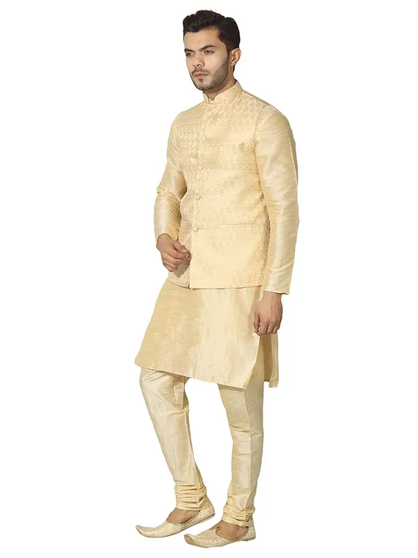men's_Silk_Blend_Kurta_Pejama_&_Waistcot_Set