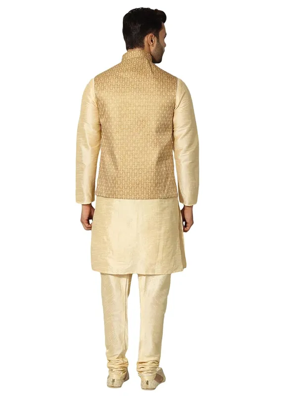 men's_Silk_Blend_Kurta_Pejama_&_Waistcot_Set