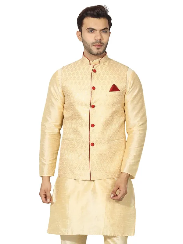 men's_Silk_Blend_Kurta_Pejama_&_Waistcot_Set