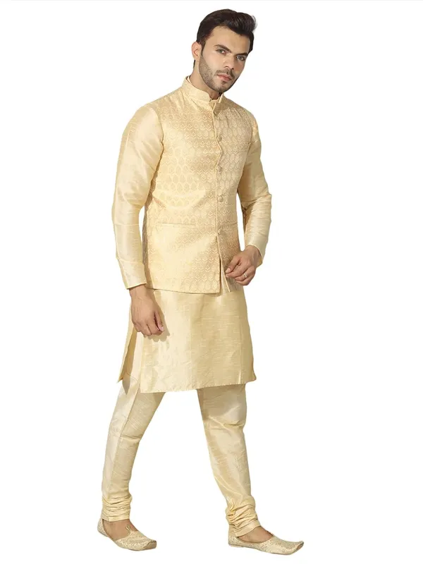 men's_Silk_Blend_Kurta_Pejama_&_Waistcot_Set