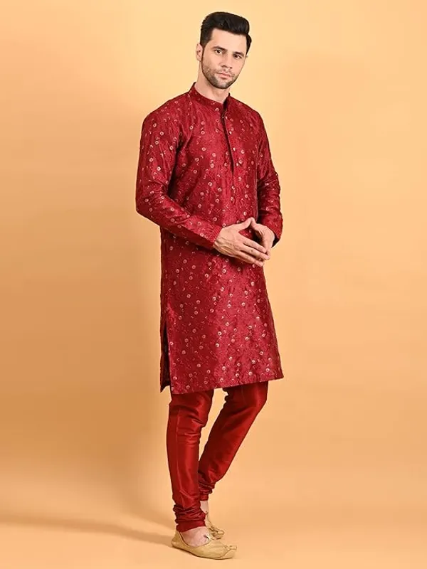 Maroon_Embroidery_Silk_Kurta_Pyjama_Set_For_Men
