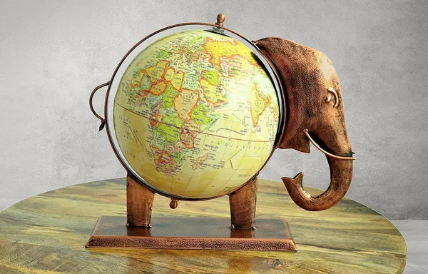 Handmade_Elephant_Globe_Showpiece_|_Home_Decorative_Items_In_Living_Room,_Bedroom