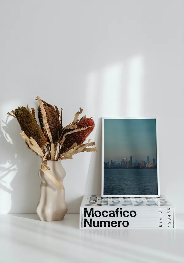 White_Framed_Mumbai_Marine_Drive_Fibre_Art_|_For_Home_&_Office_Decor