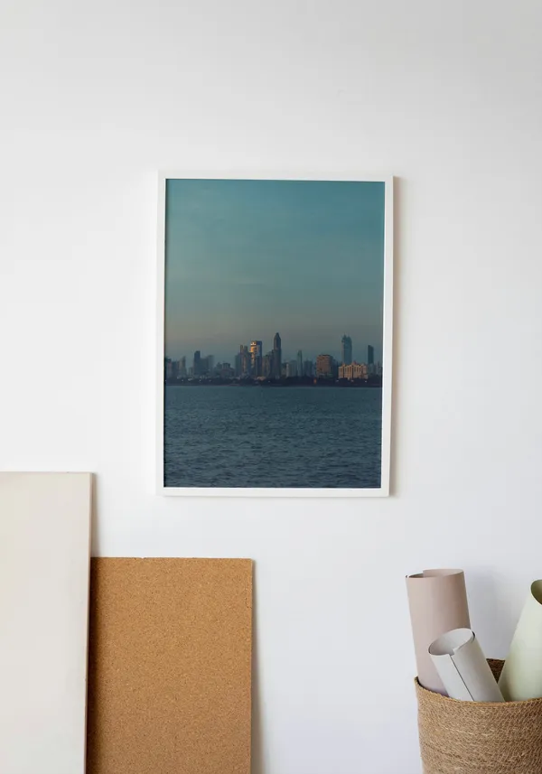 White_Framed_Mumbai_Marine_Drive_Fibre_Art_|_For_Home_&_Office_Decor