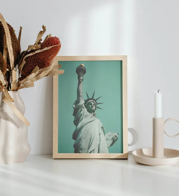 Wooden_Framed_Statue_Of_Liberty_Fibre_Art_|_For_Home_&_Office_Decor