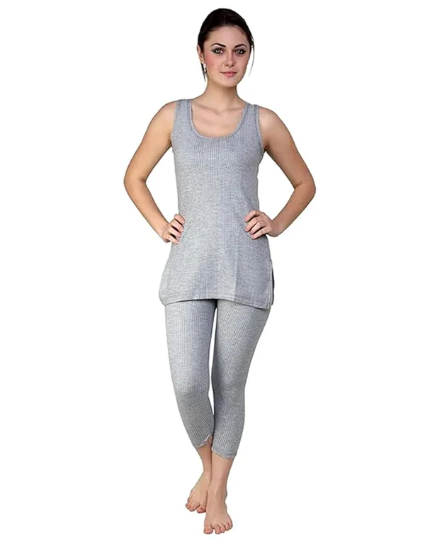 Women's_Sleeveless_Full_Set_Thermal_Wear_Top_&_Bottom_Set_For_Winter_Warmth_Heat_Retaining_Fabric_Ideal_Foraying_Lightweight_And_Comfortable_Fit_Cold_Weather_Protection