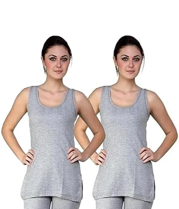 Women's_3/4th_Length_Sleeves_Thermal_Top_For_Winter_Warmth_Heat_Retaining_Fabric_Ideal_Foraying_Lightweight_And_Comfortable_Fit_Cold_Weather_Protection