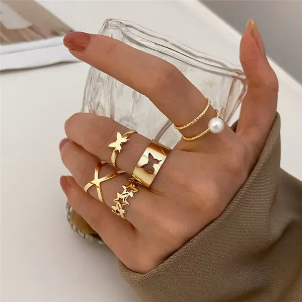 Set_of_5_Gold_Plated_Staching_Ring_for_Women_|_Retro_Butterfly_Heart_Flower_Rhinestone_Finger_Rings