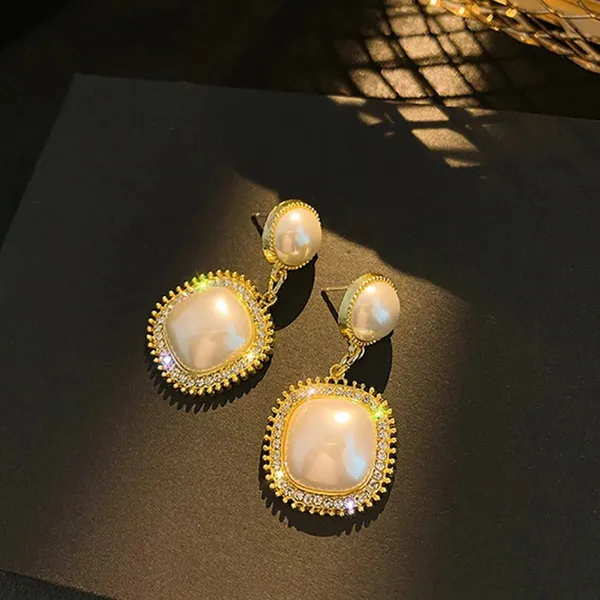 Antique_White_Rectangle_Stud_Earring_For_Women_|_Gold_Plated_Stylish_Crystal_Drop_Earrings