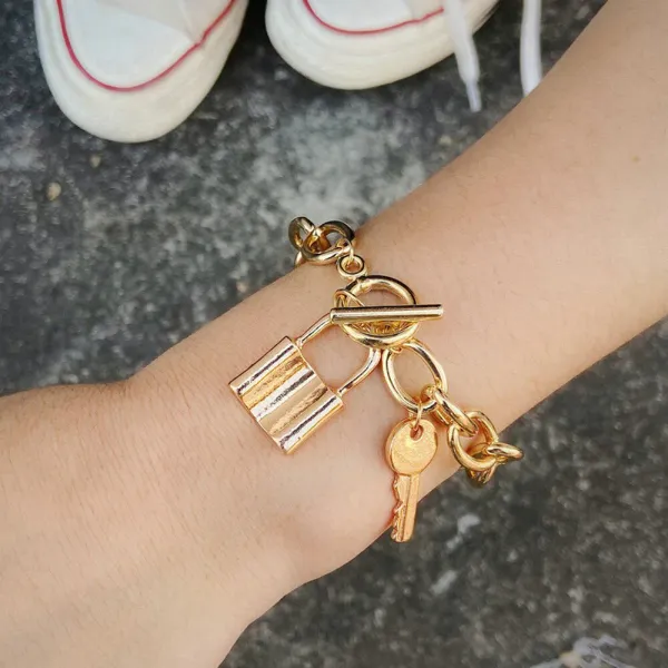 Gold_Plated_Bracelet_for_Women_|_Premium_Heart_inspired_Bracelet