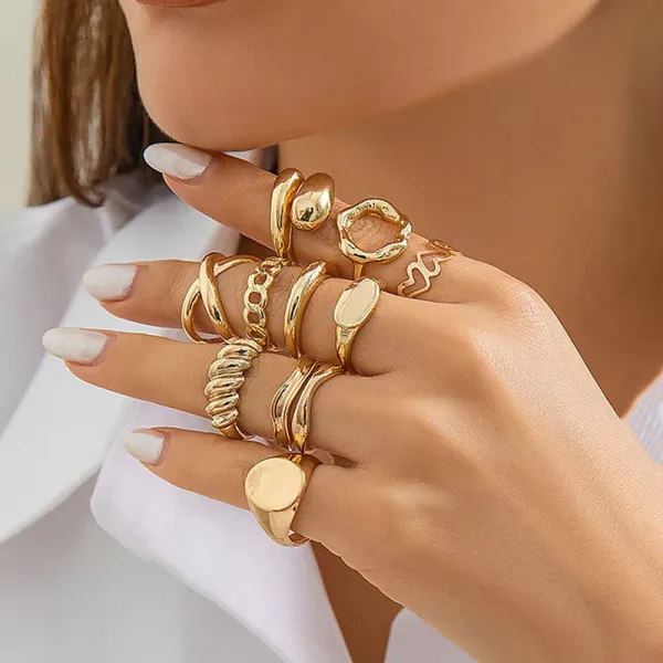 Gold_Plated_Rings_for_Woemn_|_Premium_Stackable_Rings_Set