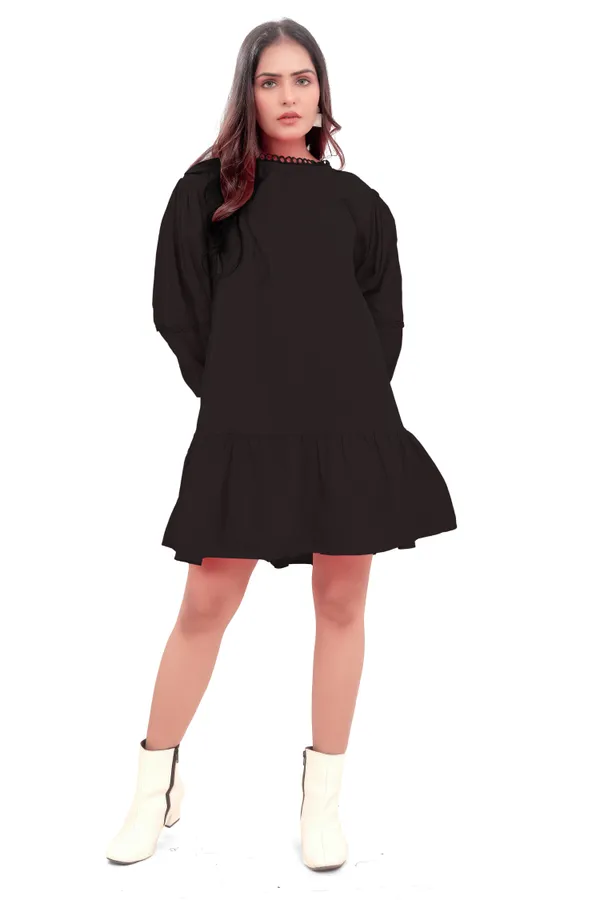 Black_Cotton_Poplin_Back_Open_Knot_Pattern_Short_Dress_For_Women