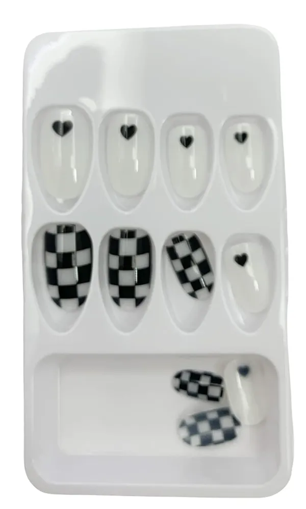 Black_Checkered_Designer_Press_On_Artificial_Nails/Fake_Nails_Almond/Squoval_With_1_Glue_Kit