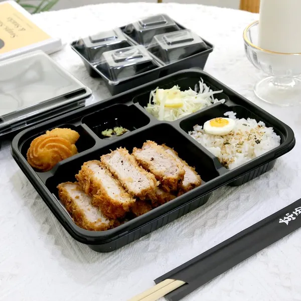 Black_5_Compartment_Meal_Tray_(10)_Packaging_Supplies