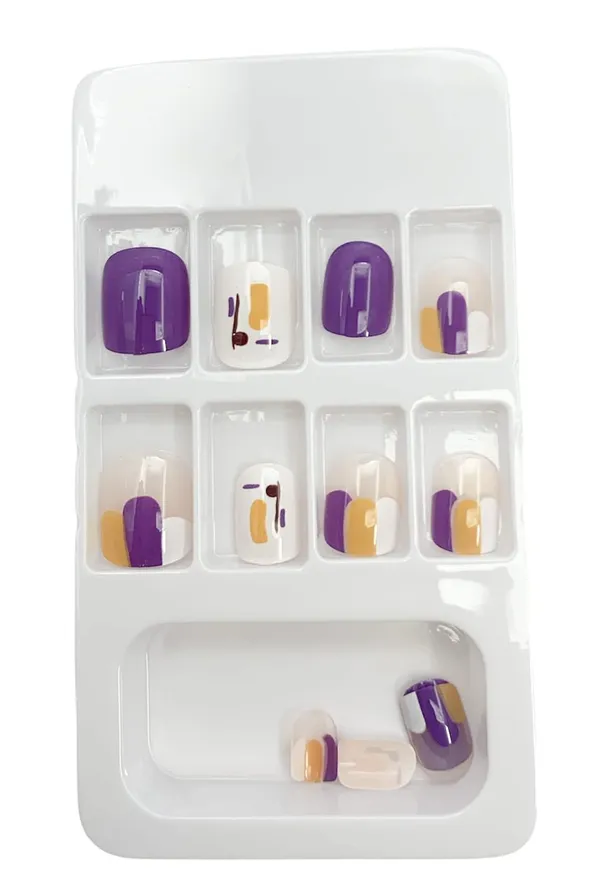 Eminence_White_Designer_Press_On_Artificial_Nails/Fake_Nails_Almond/Squoval_With_1_Glue_Kit