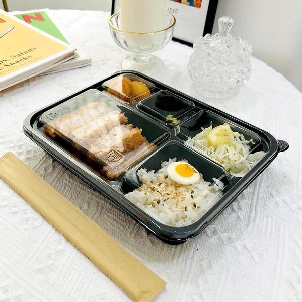 Black_5_Compartment_Meal_Tray_(25)_Packaging_Supplies