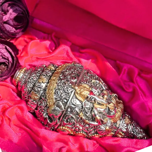 German_Silver_Ganesh_Shankh_Decorative_Showpiece_|_Pooja_Room_Ornament_|_Auspicious_Gift_for_Housewarming_|_Vastu_Item_for_Peace_&_Prosperity_|_Hindu_Religious_Artifact_for_Home_Temple_(Small)