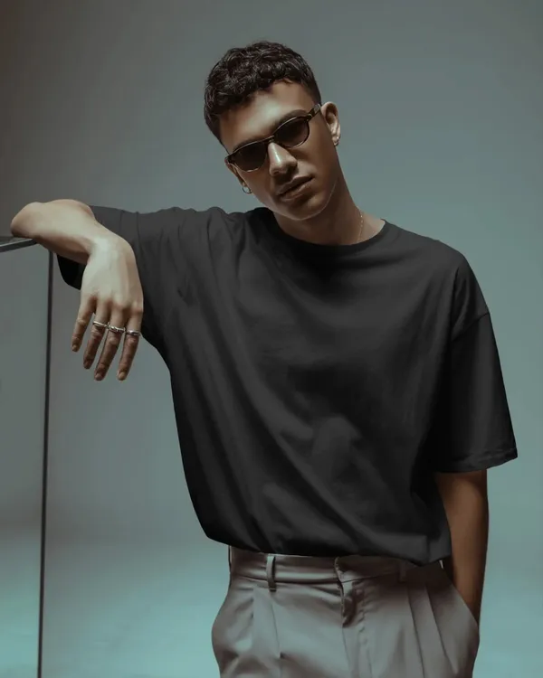 Black_Essential_Oversized_Tee