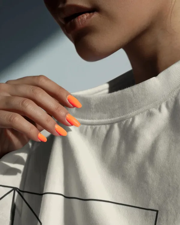 THE_STRUCTURE_Off_White_Statement_Oversized_Tee
