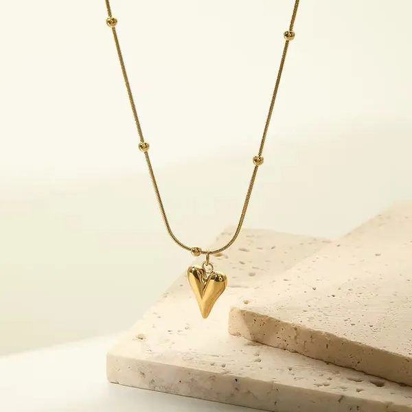 18k_Gold_Plated_Heartfelt_Premium_Quality_Necklace_For_Women_&_Girls