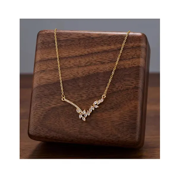 Delicate_Leaf_Gold_Plated_Stone_Embedded_Necklace_For_Women_&_Girls