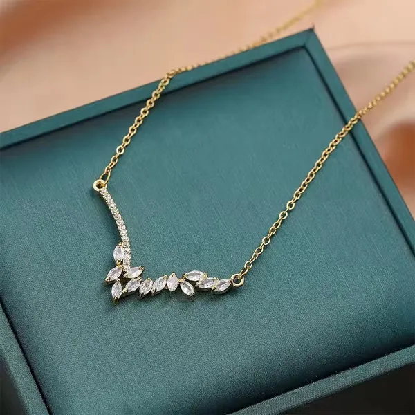 Delicate_Leaf_Gold_Plated_Stone_Embedded_Necklace_For_Women_&_Girls