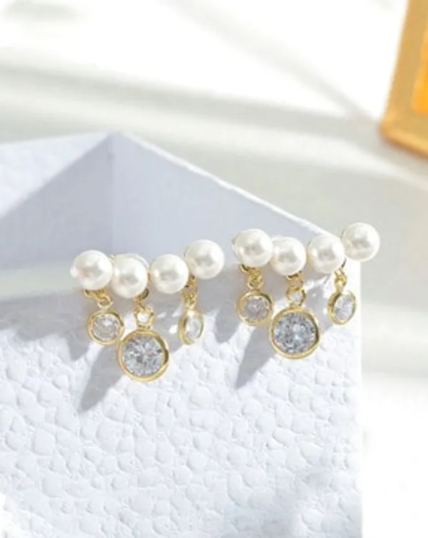 Silver_Needle_&_Zircon_Tassel_Pearl_Stud_Earrings