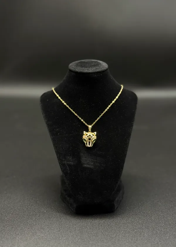 Panther_Shape_Gold_Plated_Stone_Embedded_Pendant_With_Chain_For_Women_&_Girls