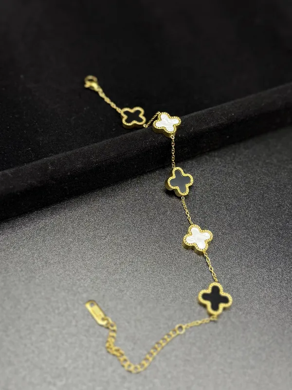 Black_And_White_Clover_Charm_Gold_Plated_Premium_Bracelet_For_Women_&_Girls