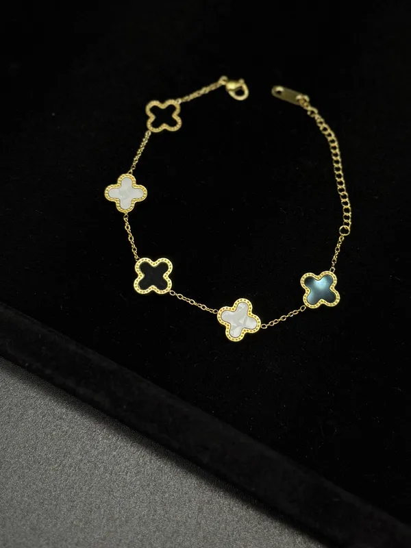 Black_And_White_Clover_Charm_Gold_Plated_Premium_Bracelet_For_Women_&_Girls